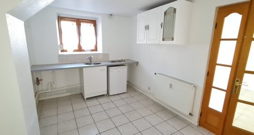 F1 au calme avec courette