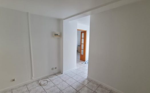 F1 au calme avec courette