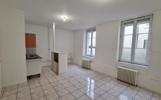 F2 proche ARTEM et transports – chauffage compris