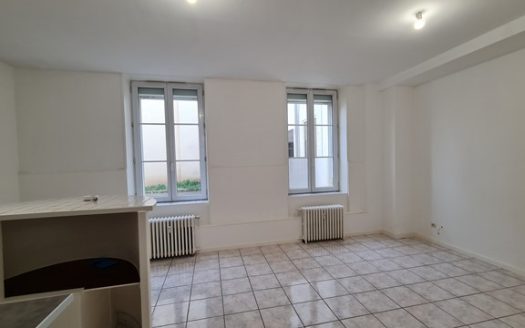 F2 proche ARTEM et transports – chauffage compris