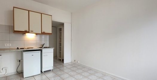 Studio proche transports – chauffage compris