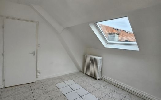 F1 rue Jeanne d&rsquo;Arc (chauffage et élec compris)