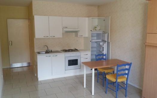 Studio équipée – proche Porte de la Craffe
