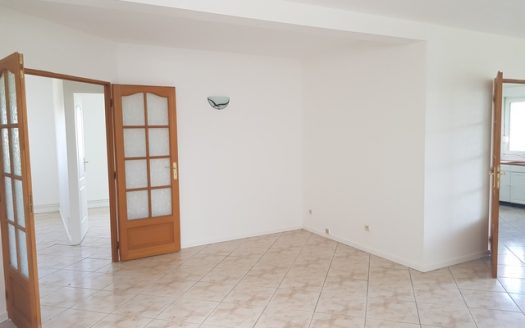 F3 au calme avec balcon – DISPONIBLE FIN AOUT